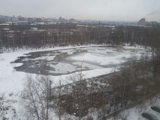 Жители Пензы обеспокоены затоплением стадиона «Локомотив»