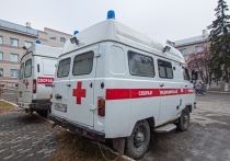 В Красноярске 15 декабря заметили колонну машин скорой помощи, которая двигалась в сторону аэропорта