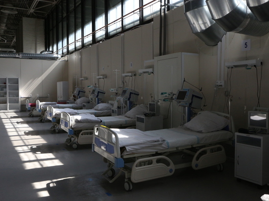 Почти 50 дополнительных коек для детей развернули в Боткинской больнице