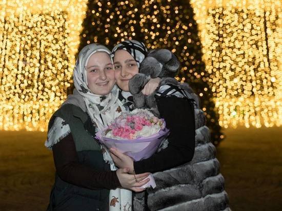 Кадыров поздравил дочерей с включением в санкционный список ЕС