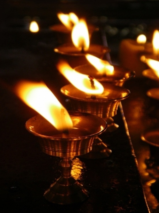 В Бурятии проходит праздник тысячи лампад