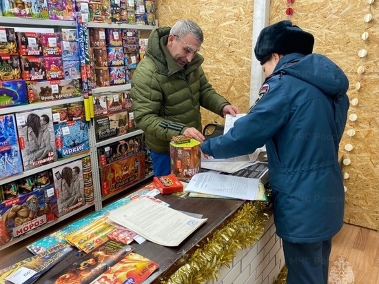 Жителям Ленобласти рассказали, как не пораниться при запуске фейерверков