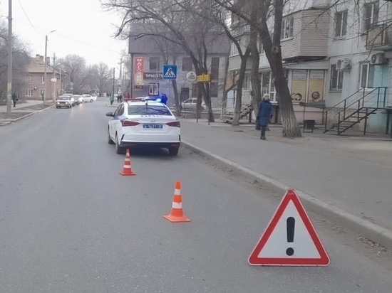 В Астрахани автоледи сбила 10-летнюю девочку и уехала с места ДТП