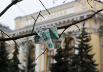 Чем ближе Новый год, тем слабее рубль