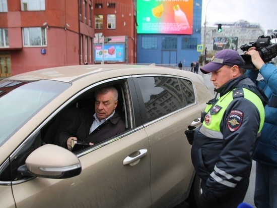 Более 10 сотрудников полиции арестовали в Новосибирске за месяц