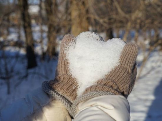 Скоро немного потеплеет: народные приметы на 19 декабря