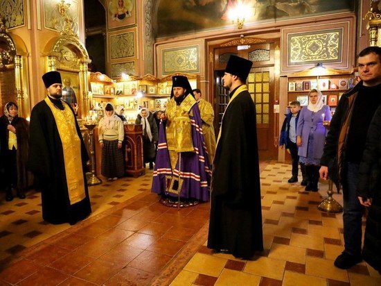 Архиерейское богослужение в честь большого православного праздника состоялось в Серпухове