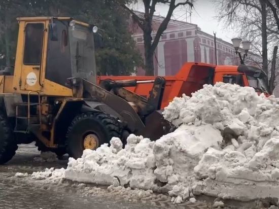 Орловские автомобилисты снова мешают бороться с последствиями непогоды