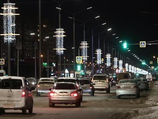 Новогодняя иллюминация и подсветка в Красноярске перешли на праздничный режим сияния