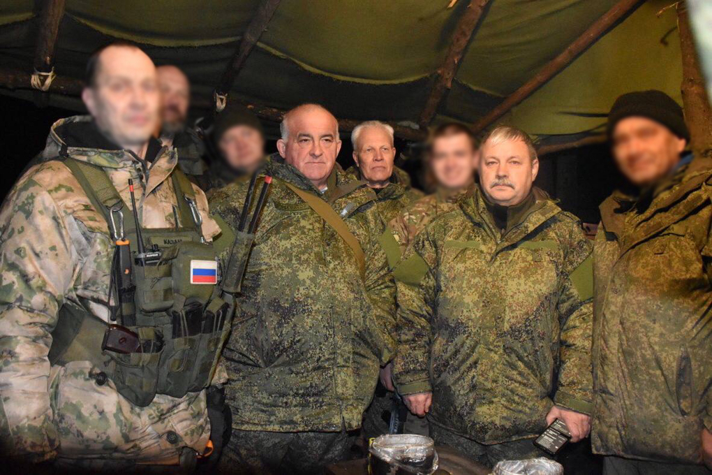 Губернатор Костромской области Сергей Ситников в минувшие выходные посетил солдат 348-го полка в зоне СВО