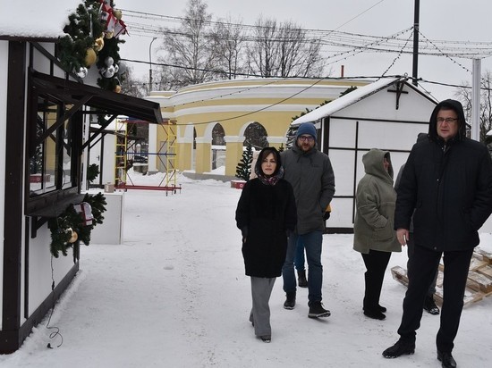 Зампред Юлия Швакова посетила рязанский Торговый городок накануне открытия
