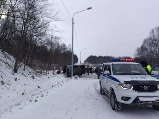СК просит откликнуться пассажиров перевернувшегося на дороге Южно-Сахалинск — Корсаков автобуса