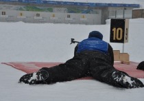 Если вы постоянно следите за биатлоном, хорошо разбираетесь в этом виде спорта и хотите добавить эмоций при просмотре трансляций, можете делать ставки на тех, кого считаете фаворитами, или просто смотреть котировки, чтобы понимать, кто подходит к гонке в статусе фаворита