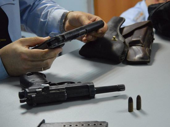 Брянцы за добровольную сдачу оружия получили больше 1,6 миллионов