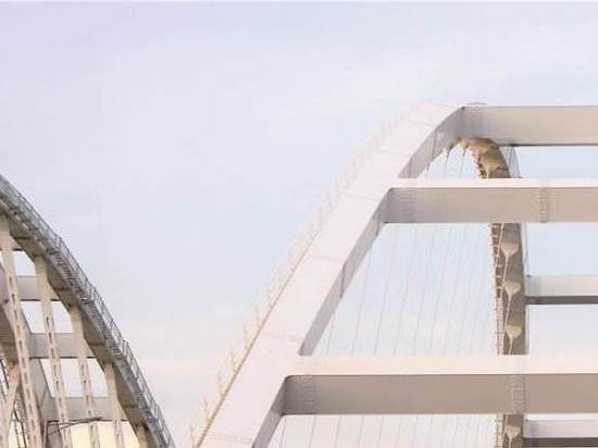 Минтранс сообщил о возобновлении автодвижения по мосту через Керченский пролив