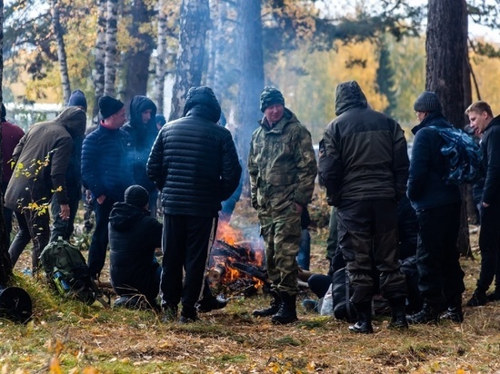 Мобилизованный новосибирец показал бытовые условия в землянке в зоне СВО