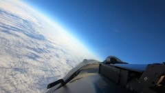 Экипажи истребителей Су-35С уничтожили объекты инфраструктуры ВСУ: видео атаки