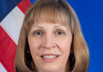 Американский сенат утвердил в среду Линн Трейси в качестве посла США в России