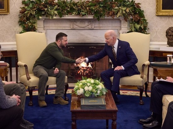 Байден пояснил, почему Украина не получит все запрашиваемое оружие