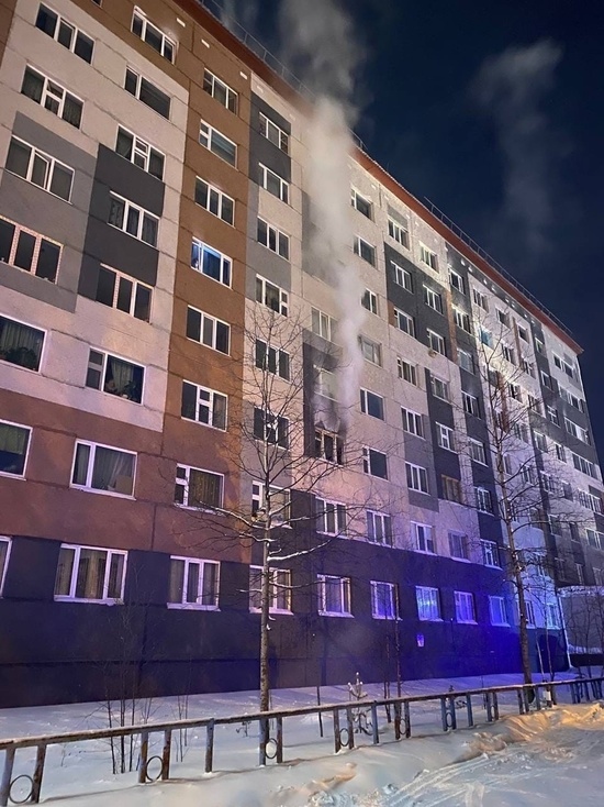 В Ноябрьске загорелась квартира в многоэтажке