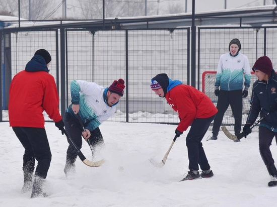 В сёлах Хакасии готовятся к Чемпионату по хоккею на валенках
