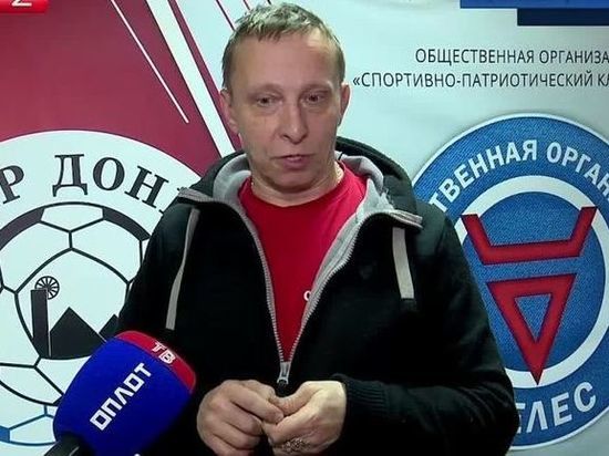 Иван Охлобыстин привез в Донецк новогодние подарки