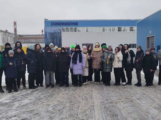Школьники из Пензенской области посетили компанию «СтанкоМашСтрой»