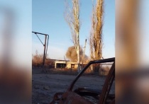 В поселке Светличное Луганской народной республики (ЛНР) российские силовики нашли в школе два украинских схрона с боеприпасами