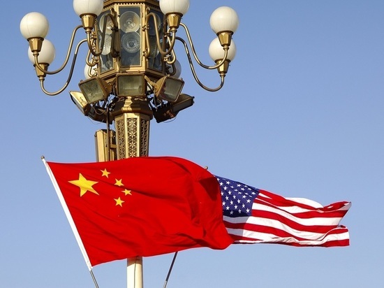МИД Китая: США говорят о сотрудничестве и одновременно «наносят удар ножом»
