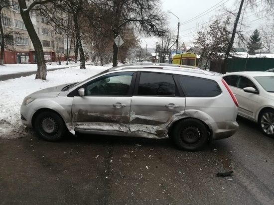 В Курске ищут свидетелей ДТП на улице Запольной