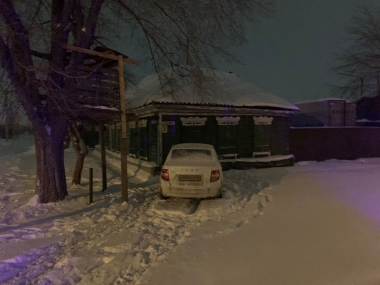 В Омске двое детей попали в больницу после столкновения машин