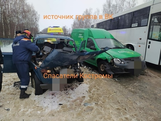Тройное ДТП произошло на дороге Кострома — Красное-на-Волге