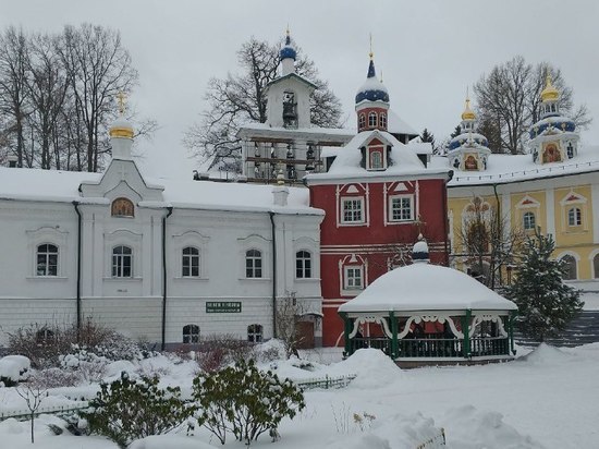 Подготовка к реставрации началась в Сретенском храме Псково-Печерского монастыря