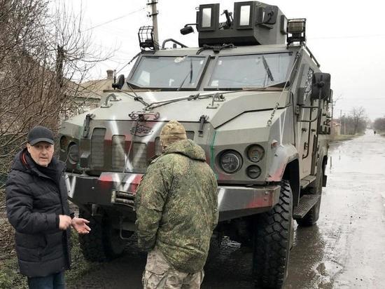 Мэр Новосибирска Локоть показал захваченного бойцами СОБРа «монстра»
