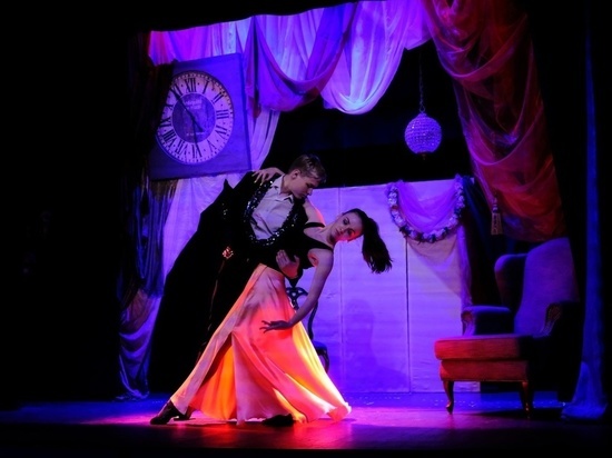 Народный театр  «Зеркало»  продолжает радовать смолян своими постановками