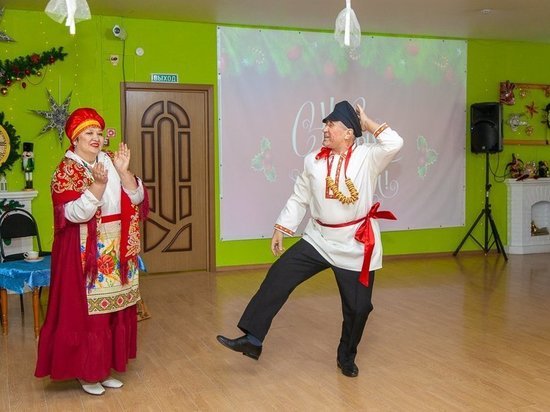 В Астрахани организованы праздничные мероприятия для пожилых людей