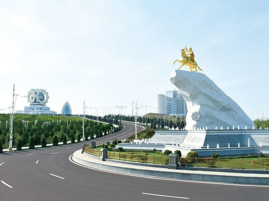 В честь отца президента Туркмении построят новый город Аркадаг