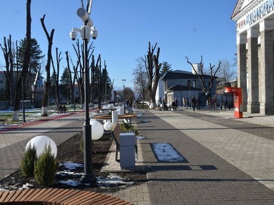 В Алагире Северной Осетии открыли парк у Свято-Вознесенского собора