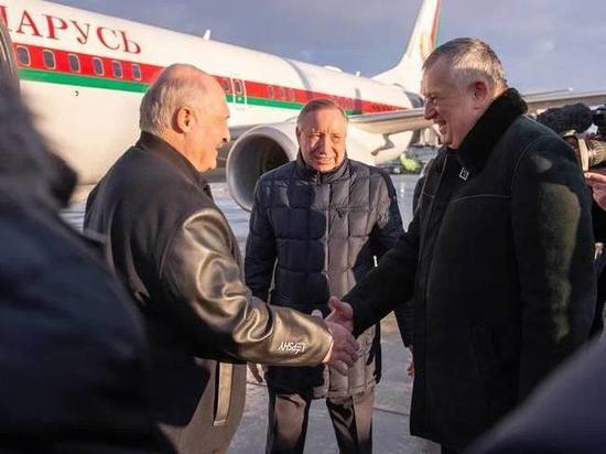 Губернатор Ленобласти встретил президента Белоруссии в Пулково
