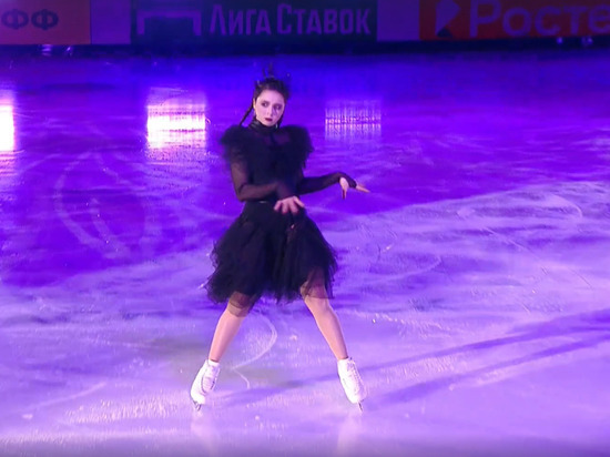  Фигуристка Камила Валиева выступила в образе Уэнсдей на чемпионате России в Красноярске
