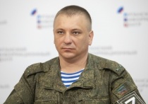 Подполковник Народной милиции ЛНР Андрей Марочко сообщил, что, по данным разведки, в районе населенного пункта Артемовск погибает около 500 бойцов ВСУ