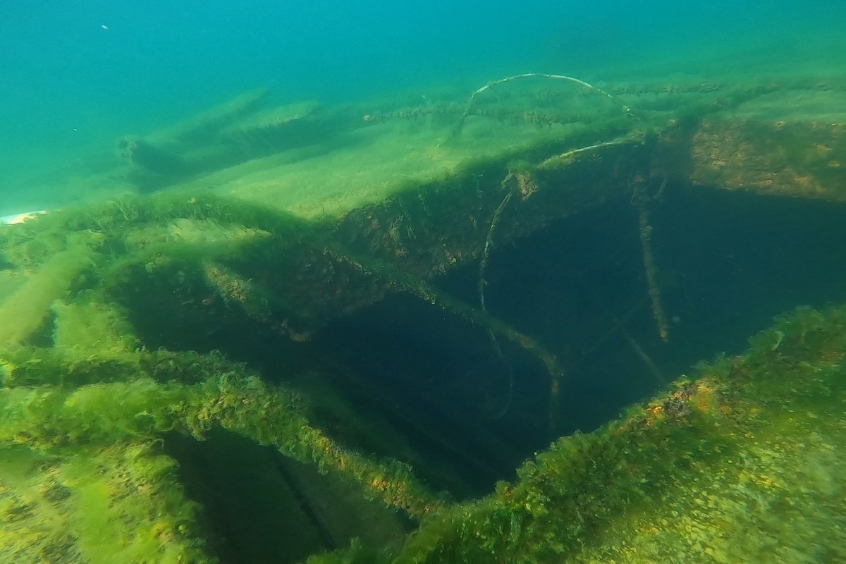 Дно байкала фото без воды