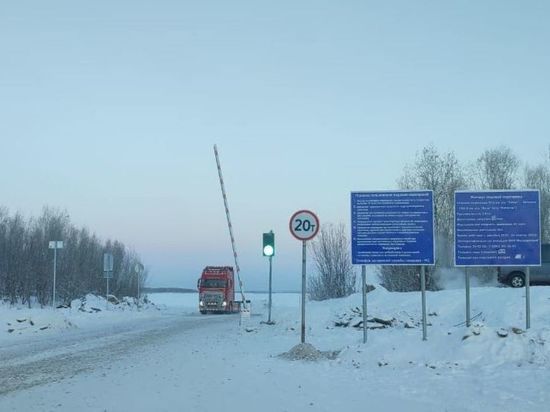 На ледовой переправе вблизи Якутска увеличили грузоподъёмность
