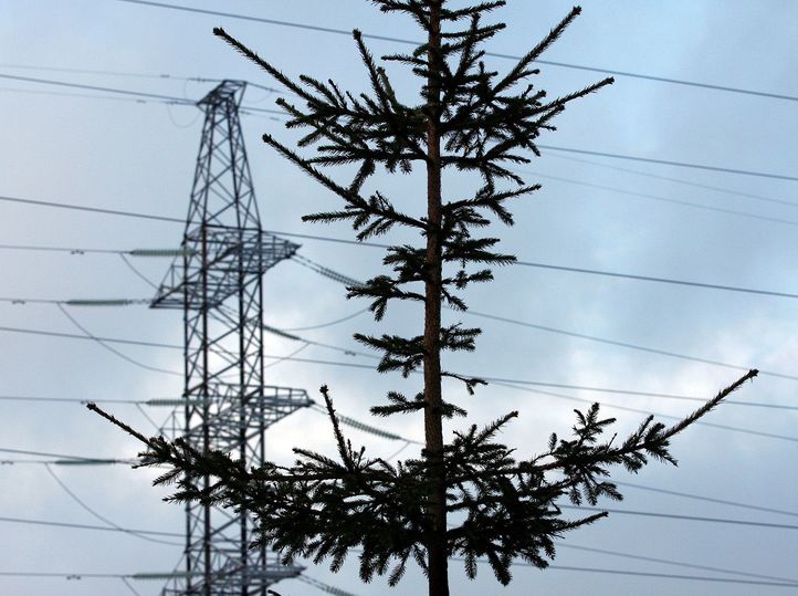 Иркутские электросети трещат по швам: как спасти положение в области