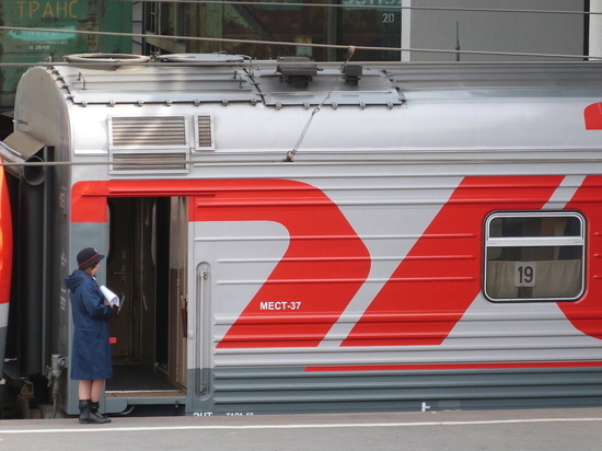 Новгородским школьникам напомнили о правилах поведения на железной дороге