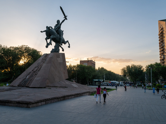 В Армении не захотели отпускать приехавших в страну россиян