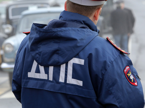 В Кировске под трактор попал легковой автомобиль