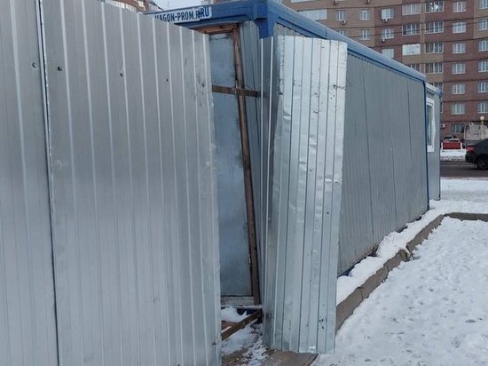 В Курске на 2 из 9 строительных площадках выявлены нарушения