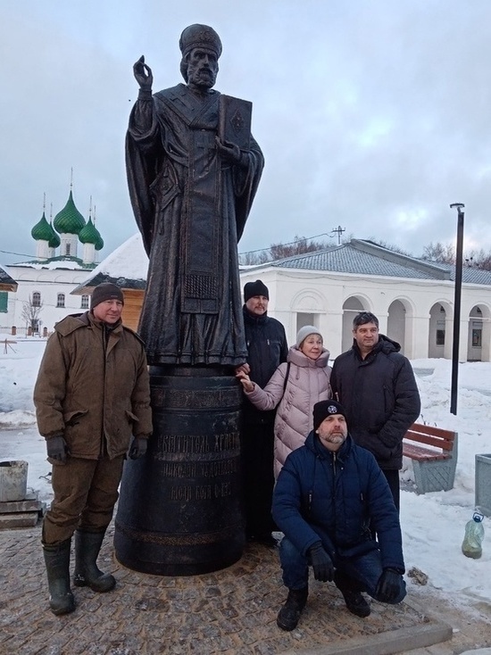 В Пошехонье открыли памятник Святителю Николаю