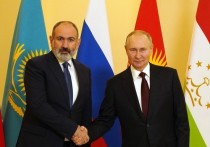 Президент России Владимир Путин начал двустороннюю встречу с премьер-министром Армении Николом Пашиняном в Санкт-Петербурге в рамках неформального саммита СНГ